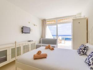 House on Playa de Las Canteras with Sea Views