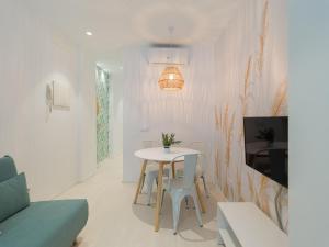 Apartment on Playa de Las Canteras Beach