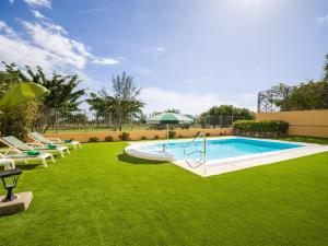 Chalet in Maspalomas by Golf & Private Pool