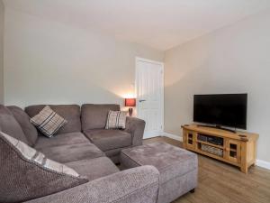 58 Moray Park
