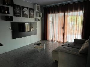 Casa aconchegante de fácil acesso Br 277 Aeroporto - 01