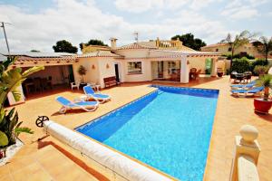El Chamizo - modern villa with large private pool in Benissa