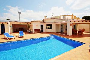 El Chamizo - modern villa with large private pool in Benissa