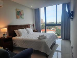 Hermosa suite 403 Lofty Green Zona Equipetrol