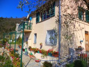 Peaceful Ligurian Hill Stay