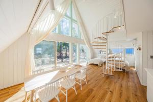 古賀 ALOHA GLAMPING RESORT Sakai 宿泊施設 ロビー