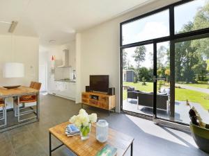 Waterside Bliss in Lochem