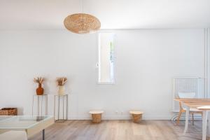 Rare T3 neuf au milieu des pins Parking et Clim