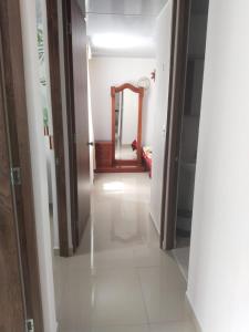 Cómodo Apartamento con parque acuático Acqua Hills-6 personas