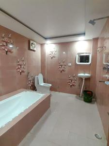 Hotel The Prince Near Gautam Buddha Temple - Wifi and Parking Facilities