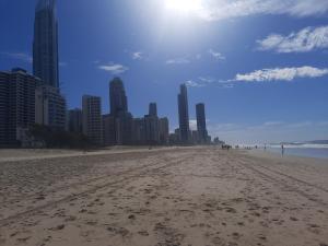Surfers Paradise 2 bedroom Oasis