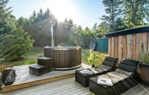 2 Bedroom Amazing Home In Hals