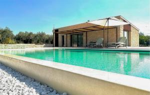 Amazing Home In Chiaramonte Gulfi