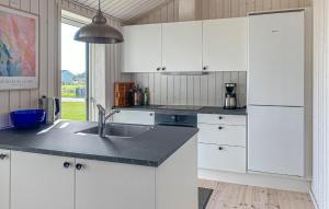 3 Bedroom Stunning Home In Hørve