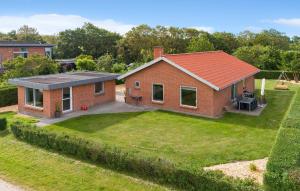 3 Bedroom Cozy Home In Tarm