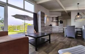 Cozy Home In Sint-Annaland With Wifi