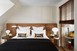 Hotels Hotel Montalembert : Suite avec Bouteille de Champagne