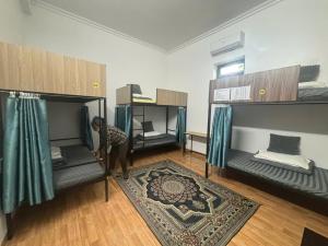 Dragon Hostel Homestay