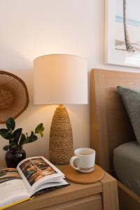 Cool beachside apartment on Jetty Road Brighton