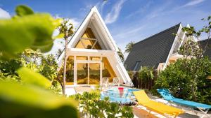 Oaga Art Resort Maldives -Inclusive