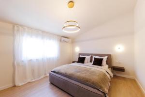 Sunrise Vista Retreat