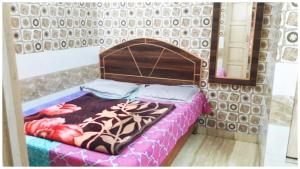 HARIDWAR HOTEL "SAI KRIPA" NEAR MANSA DEVI TEMPLE & HAR KI PAURI GANGA GHAT- #Restaurant #Wi-fi #Parking Facilities - Newly Renovated Guest House In HARIDWAR