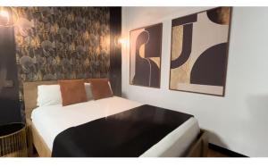 Chic12 only for millionaires groups