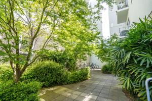 Floral on Frew 2BR Staycation CBD WiFi