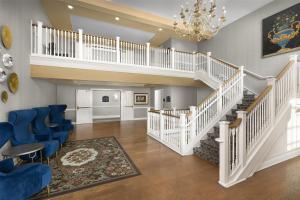 Virginia Crossings Hotel, Tapestry Collection by Hilton