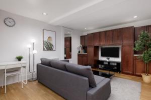 Cozy 1BR BSMT Escape Large Free Parking