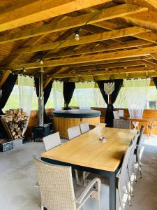 Honstryk Relax & Fun Apartamenty z balią i przestrzenią dla rodzin