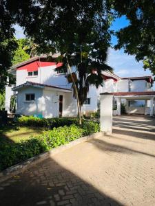 BEACH FRONT 3 Bedroom Bungalow