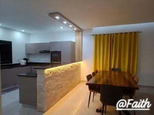 Faith, Maison de vacances à Amborovy Mahajanga