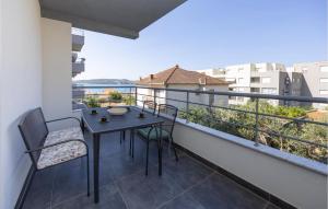 2 Bedroom Beautiful Apartment In Seget Donji 