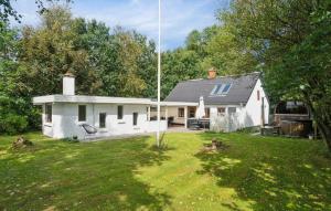 Lovely Home In Thyholm With Sauna - 4hvězdičkové hotely ve městě Thyholm