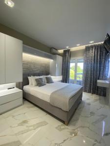 Evelina Luxury Suites with Swimming Pool in Corfu