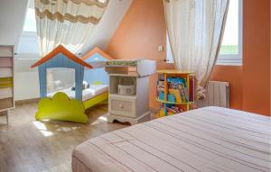Maisons de vacances Gite Avec Piscine Et Jacuzzi : photos des chambres