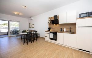 Gorgeous Apartment In Seget Donji With Wifi