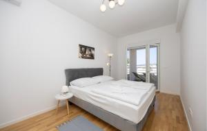 Gorgeous Apartment In Seget Donji With Wifi