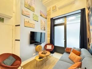 Impressionnists in Le Marais - Sauna & AC