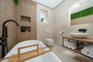 Penthouse Apartment Golden View with private Jacuzzi and 100m2 terrace - Makarska Exklusiv