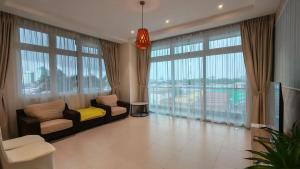 Jia嘉 Homestay With L Balcony at Kuching Riverine Diamond Resort