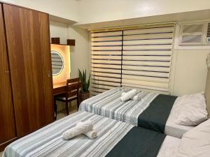 Tagaytay Staycation - Balaico 2 balconies Taal View 2BR