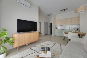 Bulvar & Parking by Downtown Apartments
