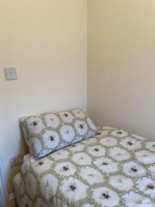 Ilford Express Room in East London