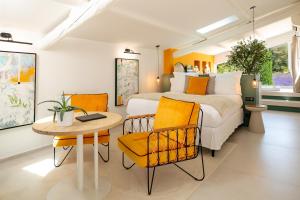 Maisons d'hotes La Bastide de Damien, 5 clefs Demeure d'Exception et Table Remarquable dans le guide Teritoria, JACUZZI Privatif, Cuisine etoilee Dominique Frerard : photos des chambres