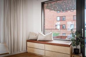 Panoramic Fjord View - Waterfront apartment
