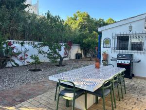 Charming Villa with Heated Pool near Sandy Beach, Hiking, Golf and Wineries