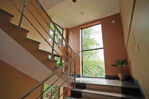 Whispering Woods Inn - Stay & Enjoy in Nature !