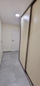 Apartament z 2 sypialniami i 2 łazienkami